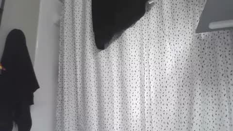 Snapshot of superd512 chatting on September 21, 12:56 am Guero Cash online show from September 21, 12:56 am