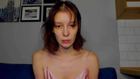 Snapshot of superior_cat chatting on November 8, 8:51 pm Una online show from November 8, 8:51 pm