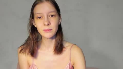 Snapshot of superior_cat chatting on June 18, 11:09 pm Una online show from June 18, 11:09 pm