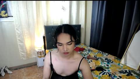 Snapshot of superlatinawild4ux chatting on November 19, 3:39 am superlatinawild4ux online show from November 19, 3:39 am