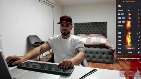 Snapshot of supermanboyxxl chatting on October 23, 5:18 am supermanboyxxl online show from October 23, 5:18 am