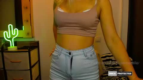 Snapshot of supernatalie chatting on June 14, 5:48 pm Natalie online show from June 14, 5:48 pm