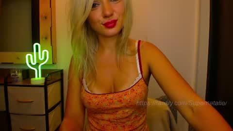 Snapshot of supernatalie chatting on July 28, 7:39 pm Natalie online show from July 28, 7:39 pm
