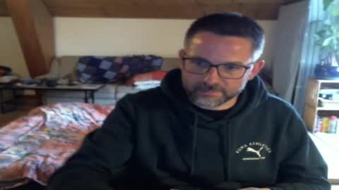 Snapshot of supersquirrel81 chatting on May 18, 3:40 pm supersquirrel81 online show from May 18, 3:40 pm