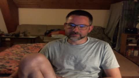 Snapshot of supersquirrel81 chatting on May 23, 1:22 am supersquirrel81 online show from May 23, 1:22 am