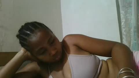 surbelle online show from February 24, 6:22 am