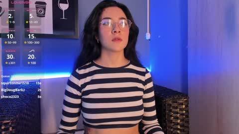 Snapshot of susa1userma_ chatting on December 23, 10:33 pm Susann online show from December 23, 10:33 pm
