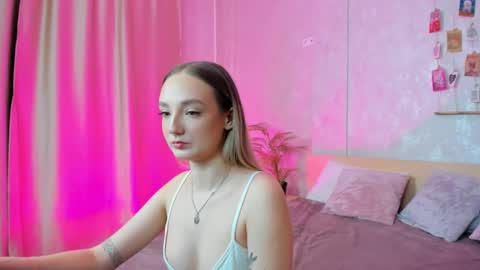 Annie online show from February 14, 1:13 am