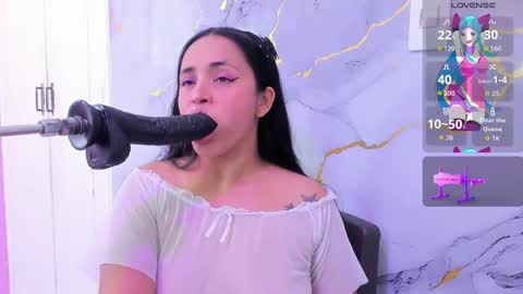 Snapshot of susan_bigass chatting on May 27, 12:02 pm Susan online show from May 27, 12:02 pm