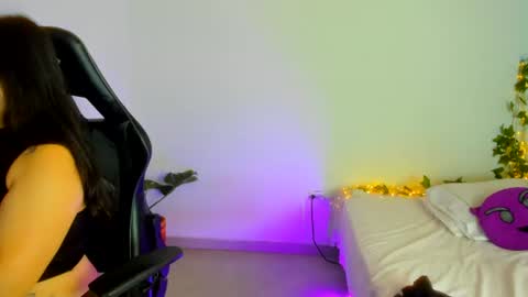 Dani online show from June 25, 5:28 pm