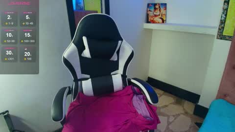 Snapshot of susan_moore29 chatting on October 16, 7:59 pm susan online show from October 16, 7:59 pm