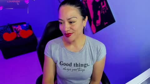 Snapshot of susan_ramires chatting on November 7, 5:13 pm susan ramires online show from November 7, 5:13 pm