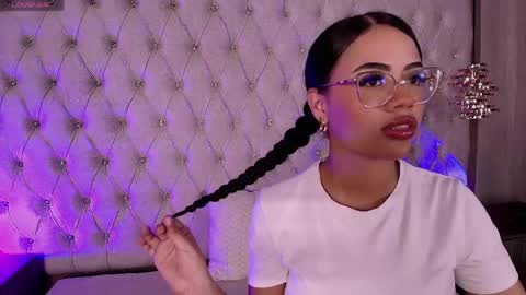 susan_voltaire online show from May 14, 4:58 pm