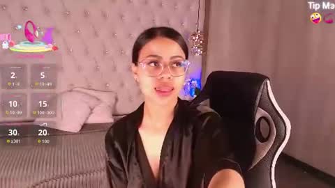 susan_voltaire online show from June 18, 12:20 pm