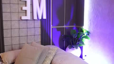 susan_wall online show from March 3, 12:44 pm