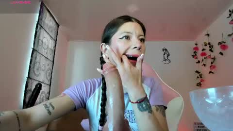 Snapshot of susana_garciaa chatting on July 19, 9:51 pm Susana ig susanna garcia23 online show from July 19, 9:51 pm