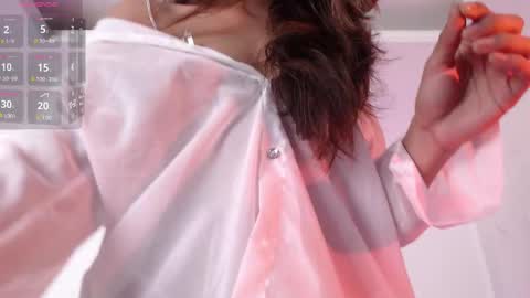 Susana hendrix    online show from December 14, 3:17 pm