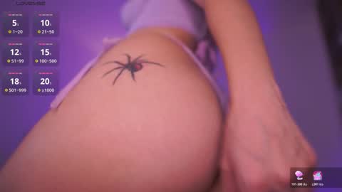  Sus Moore  online show from March 10, 8:14 pm