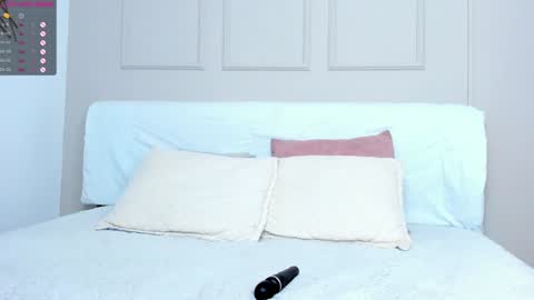 Amelia  online show from February 4, 7:22 pm