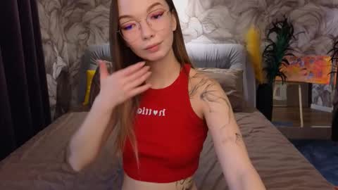 Snapshot of susannjohnson chatting on September 15, 12:21 am susannjohnson online show from September 15, 12:21 am