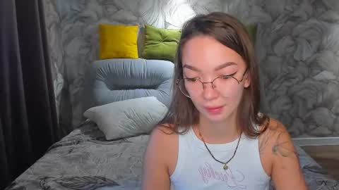 Snapshot of susannjohnson chatting on June 19, 12:37 am susannjohnson online show from June 19, 12:37 am