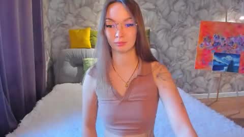 Snapshot of susannjohnson chatting on July 2, 12:21 am susannjohnson online show from July 2, 12:21 am