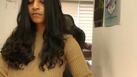 Snapshot of susanrhodes_ chatting on October 22, 11:43 am Susan Rhodes online show from October 22, 11:43 am