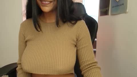 Snapshot of susanrhodes_ chatting on October 23, 10:58 am Susan Rhodes online show from October 23, 10:58 am