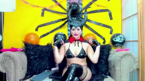 susanslim online show from October 29, 3:36 pm