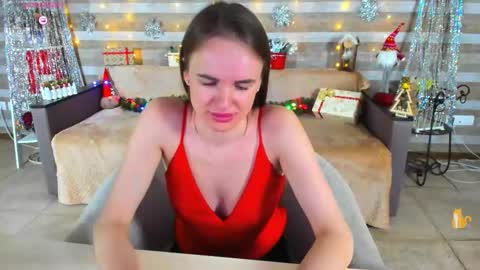 susansmitt online show from December 5, 1:36 am