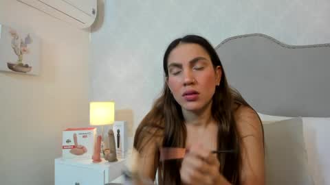 susanthomass online show from April 25, 11:57 am