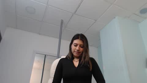 susanwilliams_ online show from March 9, 11:03 am