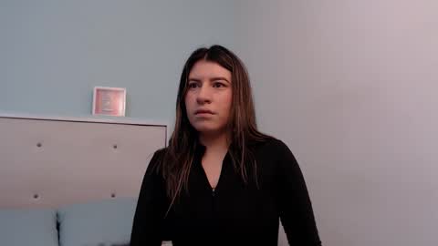 susanwilliams_ online show from March 12, 11:05 am