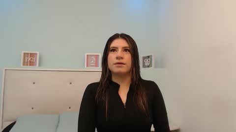 susanwilliams_ online show from March 17, 11:02 am