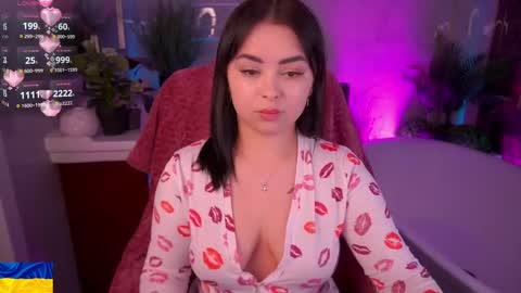 Susie online show from May 2, 8:14 pm