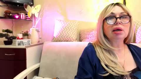 SusiexNoreen online show from March 7, 12:24 pm