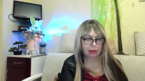 SusiexNoreen online show from May 4, 11:56 pm