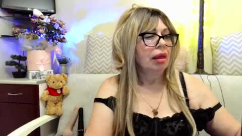 SusiexNoreen online show from June 26, 1:43 am