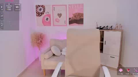 Sussan Monroe online show from June 26, 8:41 am
