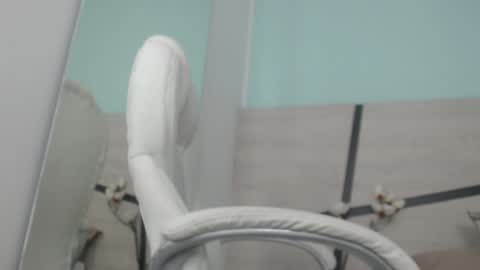 Snapshot of sussy_leon chatting on February 25, 6:42 pm sussy leon online show from February 25, 6:42 pm