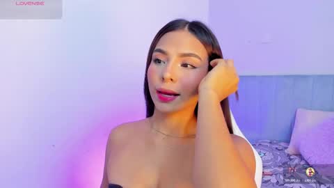 Snapshot of sussy_sweet4u chatting on October 30, 9:00 am sussy_sweet4u online show from October 30, 9:00 am