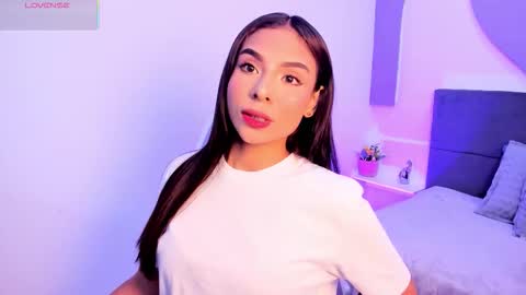 Snapshot of sussy_sweet4u chatting on November 8, 9:42 am sussy_sweet4u online show from November 8, 9:42 am