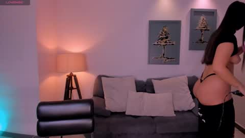 Sussy Bell online show from March 7, 3:36 am