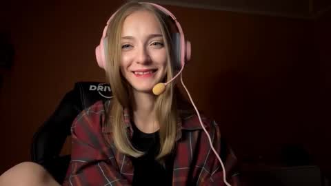 Jessica online show from October 8, 2:14 pm