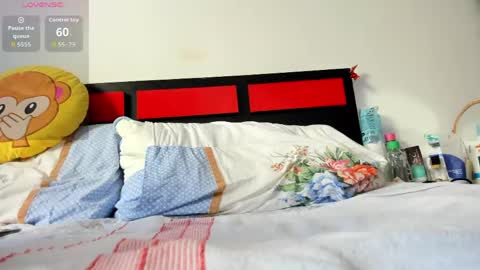 suuzykissuxoxo online show from May 4, 5:25 am