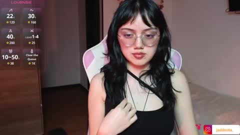 Snapshot of suzumi_ chatting on January 7, 12:13 am Jadde online show from January 7, 12:13 am