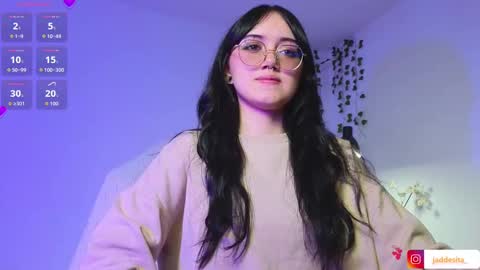 Snapshot of suzumi_ chatting on September 10, 10:10 pm Jadde online show from September 10, 10:10 pm