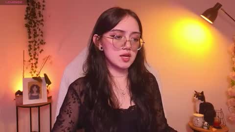 Snapshot of suzumi_ chatting on October 22, 4:57 am Jadde online show from October 22, 4:57 am