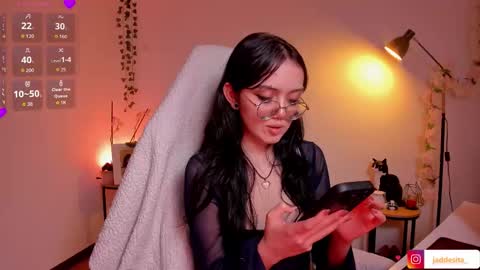 Snapshot of suzumi_ chatting on November 2, 3:53 am Jadde online show from November 2, 3:53 am