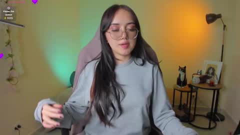 Snapshot of suzumi_ chatting on March 2, 5:19 am Jadde online show from March 2, 5:19 am